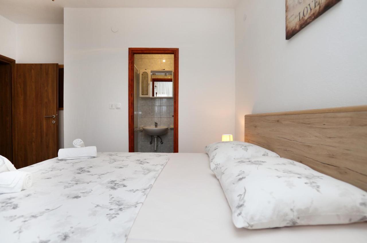 Apartman Gilan Seget Vranjica Kültér fotó