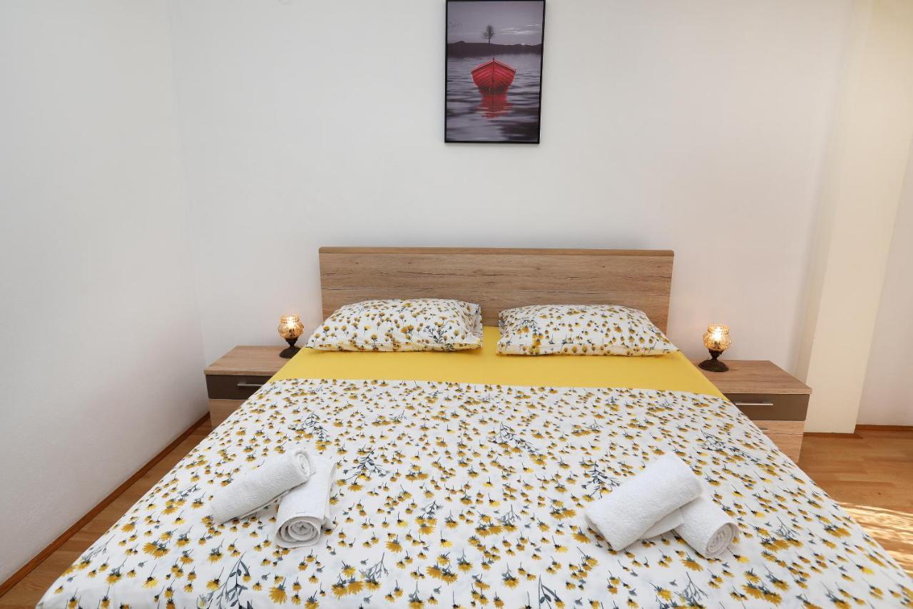 Apartman Gilan Seget Vranjica Kültér fotó