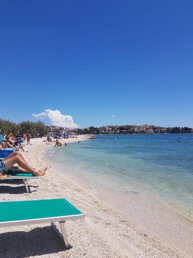 Apartman Gilan Seget Vranjica Kültér fotó