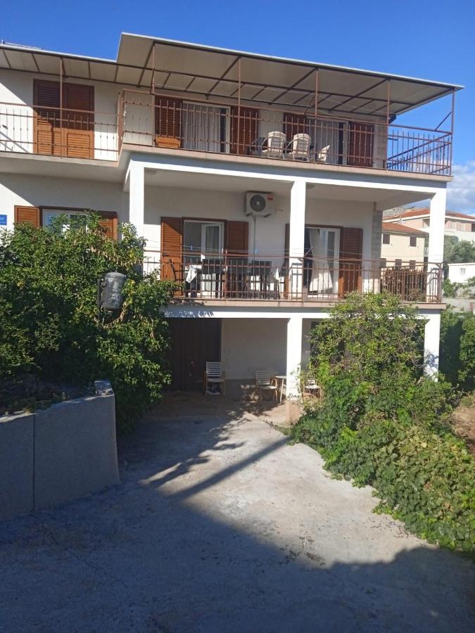 Apartman Gilan Seget Vranjica Kültér fotó